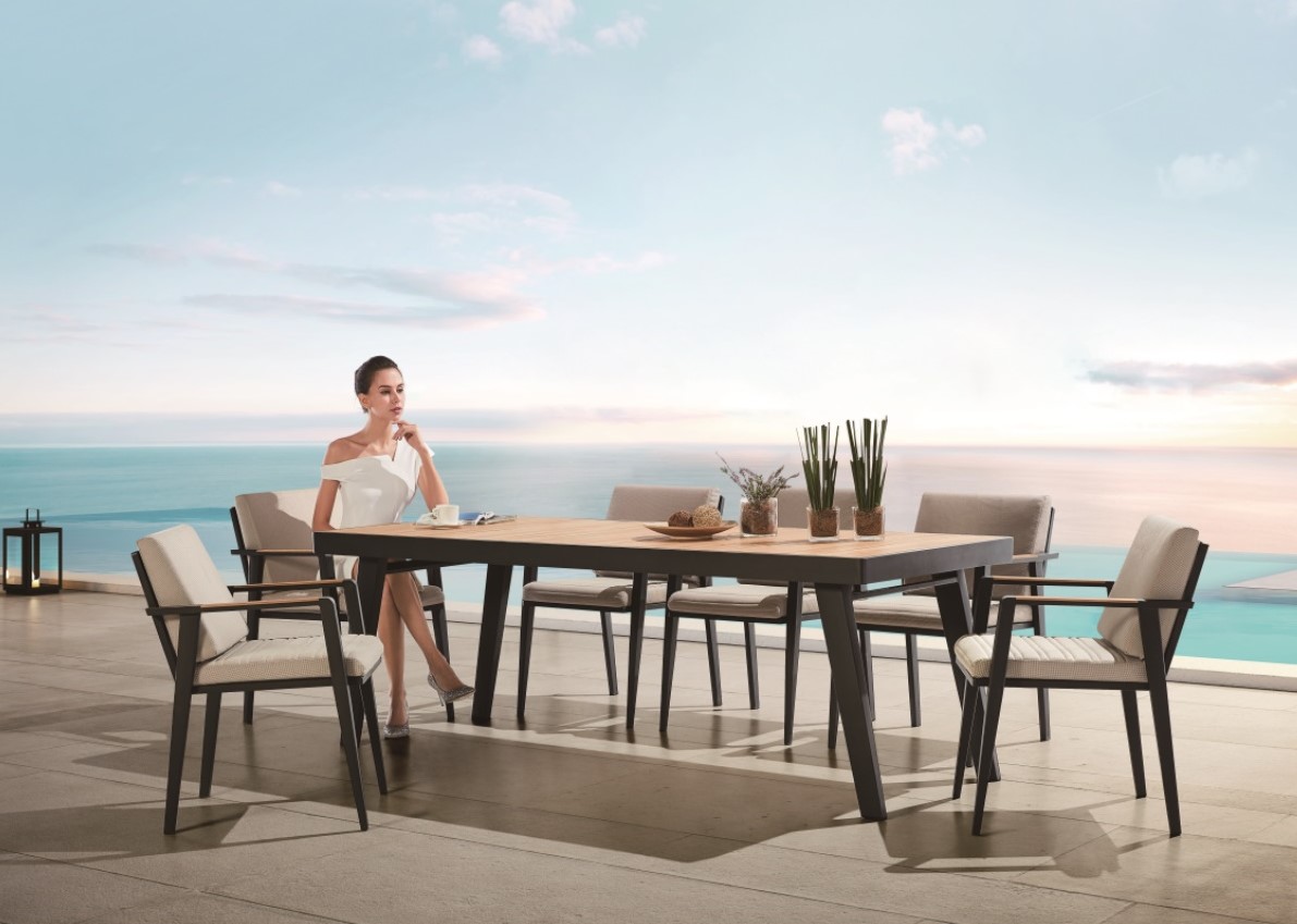 Emoti/D9 Dining Set (697780)