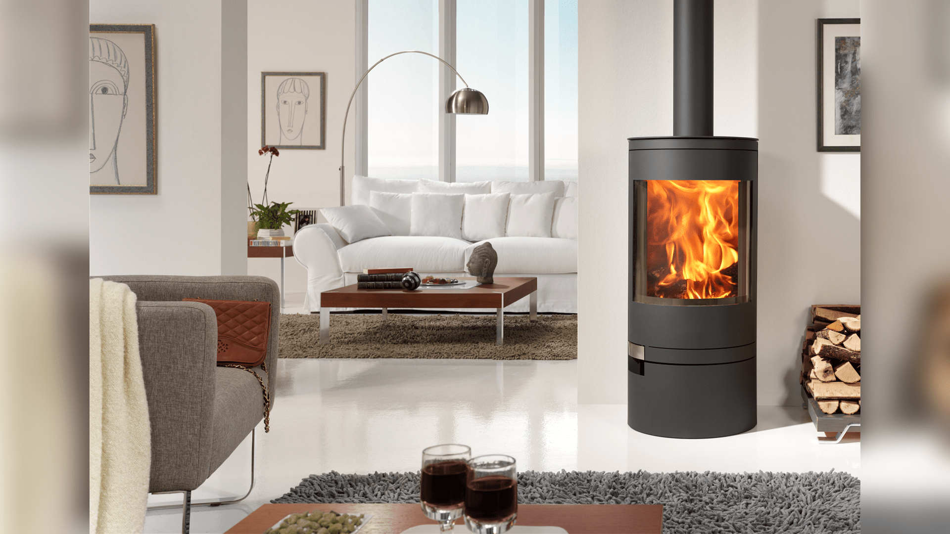 Panadero Akita Ecodesign Χαλύβδινη Ξυλόσομπα 7.4 kW Μαύρη